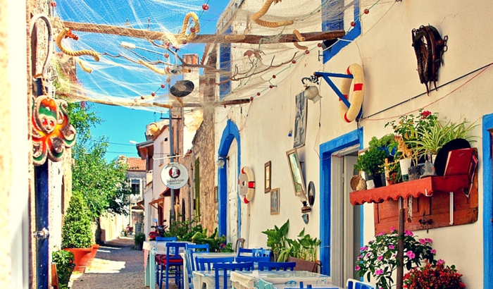 İstanbul Çıkışlı İzmir Çeşme Alaçatı Kuşadası Şirince Efes Turu 1 Gece Otel Konaklamalı