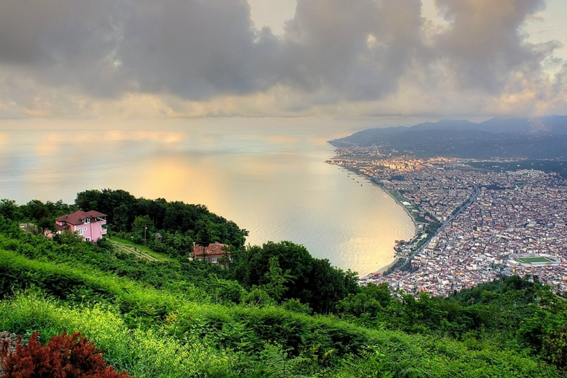 İstanbul Çıkışlı Karadeniz Fırtınası ve Batum Turu / 3 Gece Otel Konaklamalı